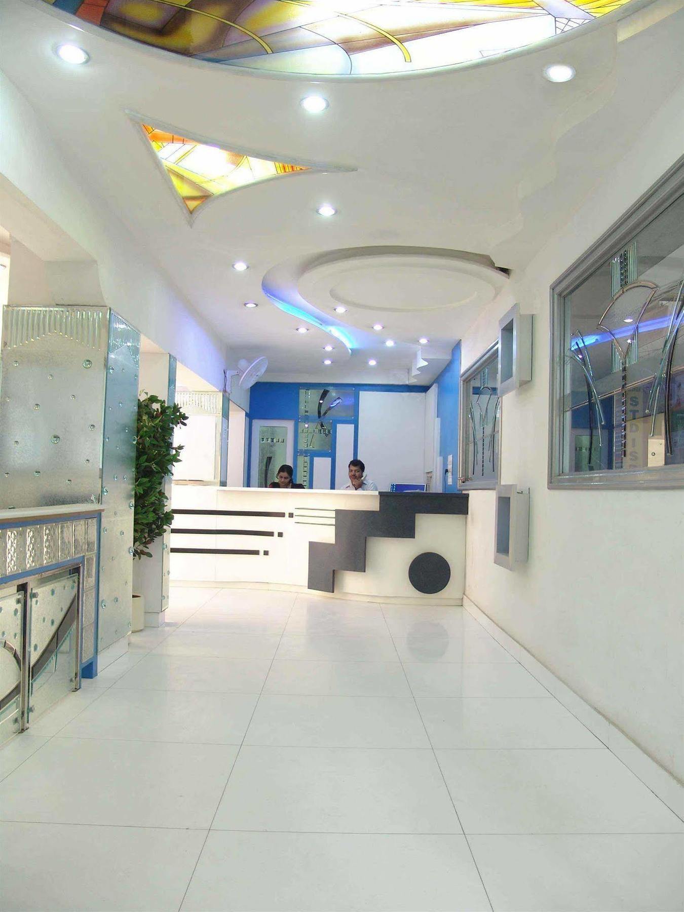 Hotel Kwality Nova Deli Exterior foto